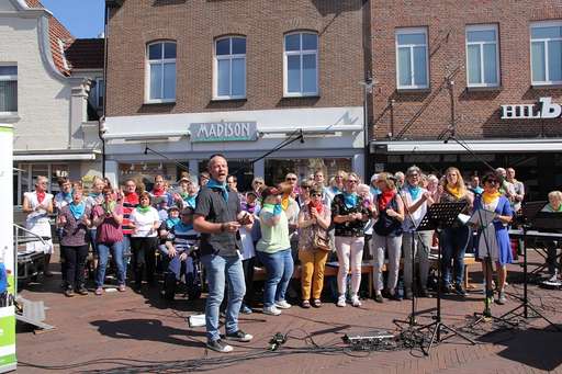 Chor, der den Pfingstgottesdienst begleitet hat